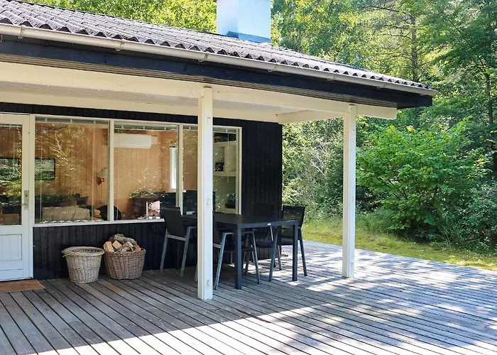 Holiday home 6 Person In Hadsund-by Traum *